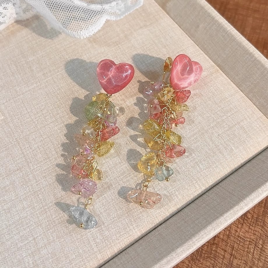Summer colorful heart-shaped diamond tassel earrings, a niche design sense, women's 2025 new style bestseller seaside earrings Application Scenario