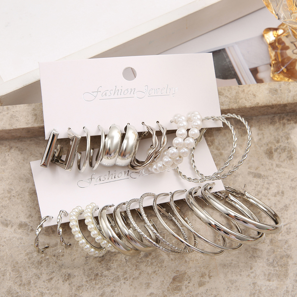 Youdaoplaceholder0 set cross-border new silver earring set, European and American inlaid imitation pearl earring, simple circle earring Application Scenario