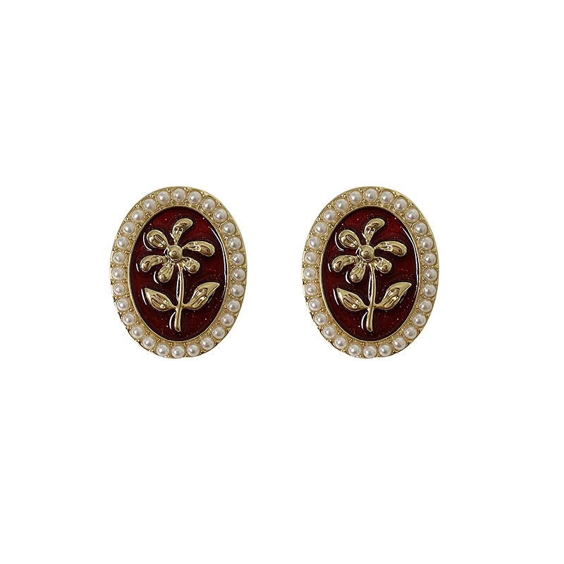 S925 Silver Needle, Korean fashion, retro style, oval flower, red stud earrings, niche design, trendy earrings and earrings Item Picture