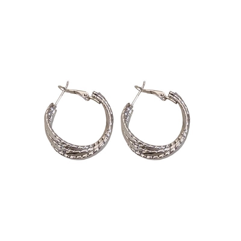 European and American geometric cross silver stud earrings for women, light luxury, fashionable and high-end style, unique and niche design earrings Item Picture