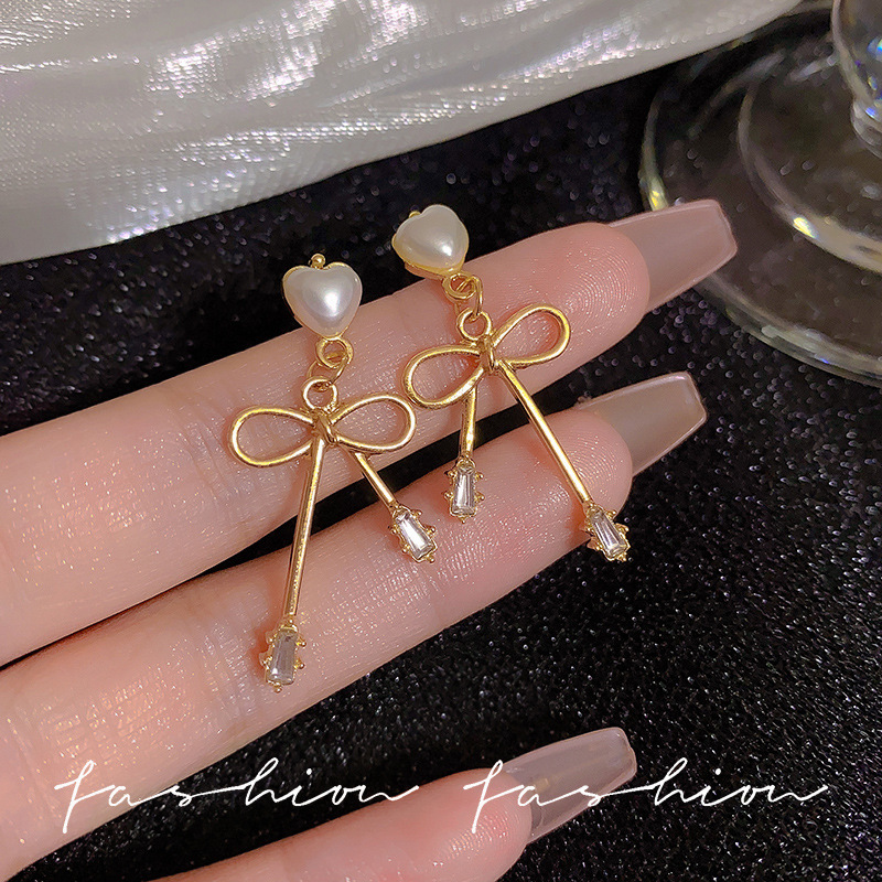 s925 silver needle elegant pearl earrings, sweet bow for women, internet-famous stud earrings, light luxury style, versatile ear pendant accessories Specification drawing