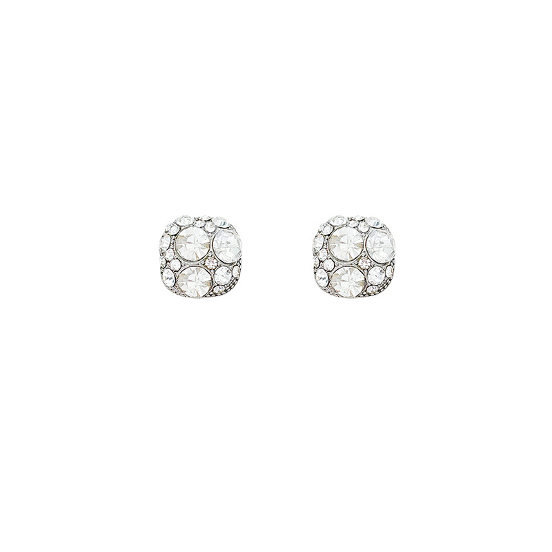 Douyin's same style of light luxury design full diamond earrings, a niche light luxury style stud earrings for women, Korean sweet and cool spice girl earrings Item Picture