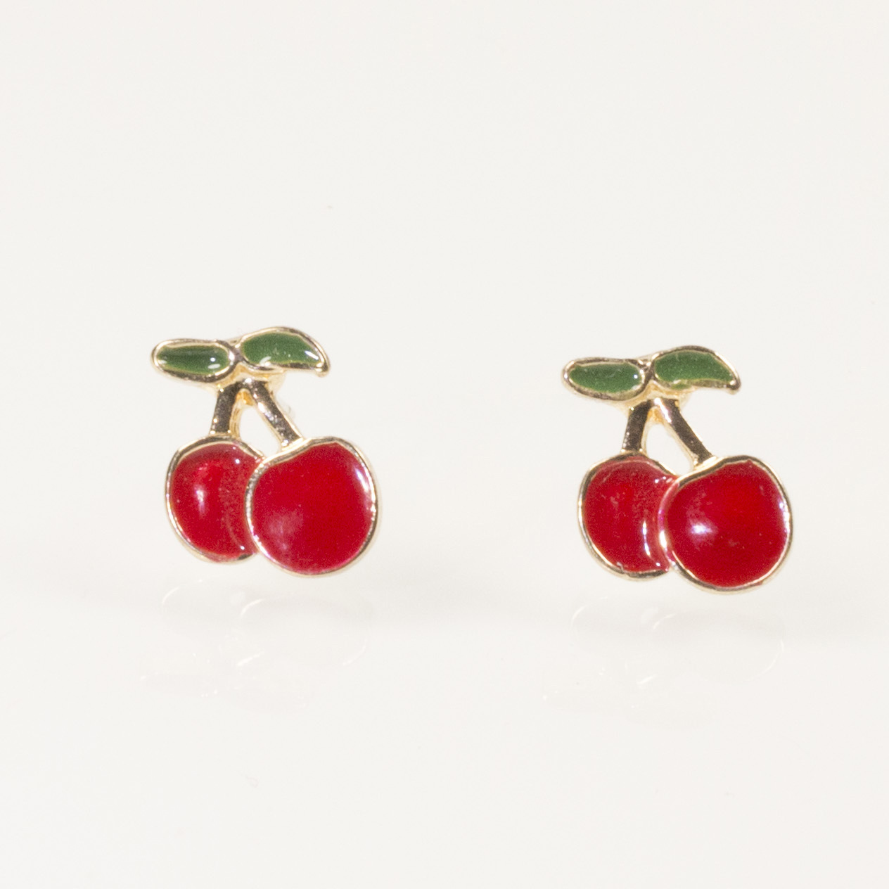 S925 Silver Needle New women's niche design, high-end stud earrings, red cherry earrings, simple, small and elegant summer ears full figure
