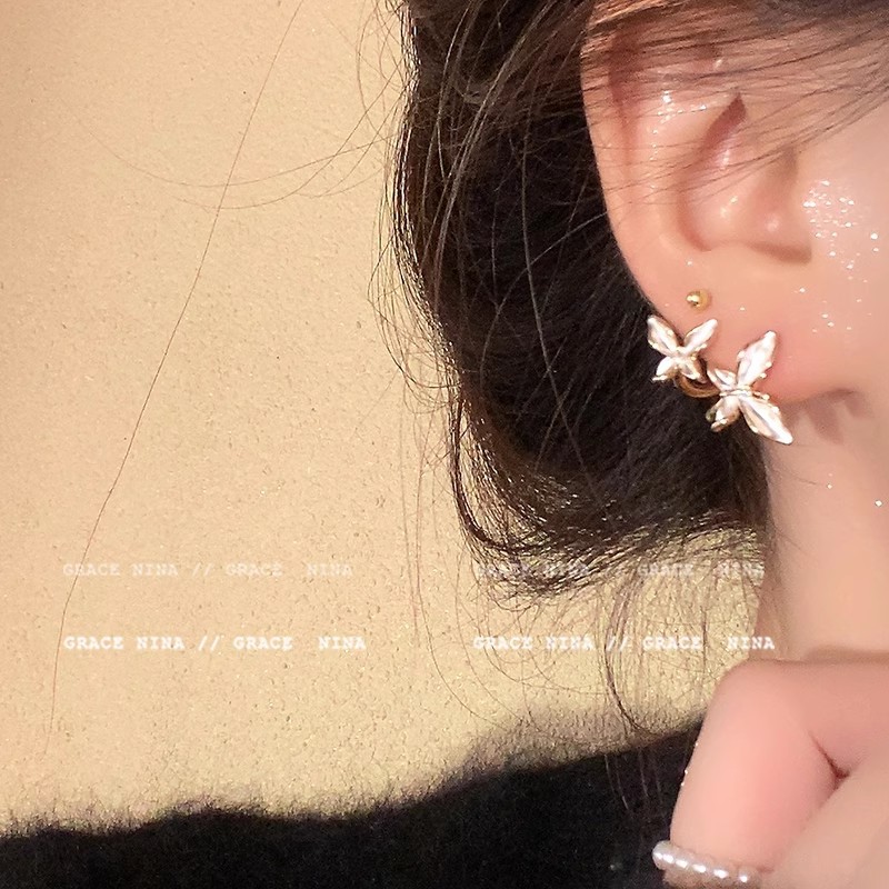 French retro oil-dripping butterfly stud earrings for women, with a unique and distinctive design sense, fashionable and elegant style, and versatile earrings and earrings Specification drawing