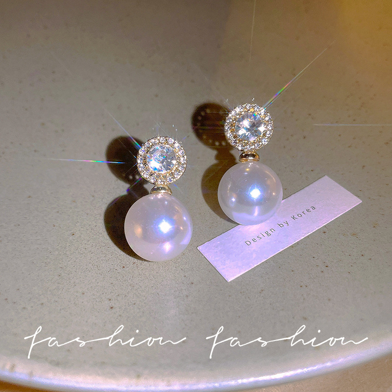 French Champs-style pearl earrings 2023 new trendy and stylish stud earrings for women, a light luxury and high-end versatile ear accessory Specification drawing