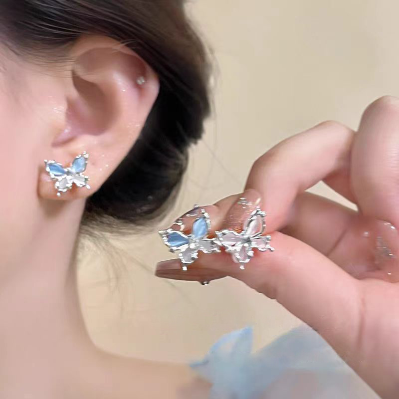 Super fairy butterfly cat's eye stone ear studs, women's light luxury, exquisite, niche and high-end earrings, 925 silver needle sweet earrings full figure
