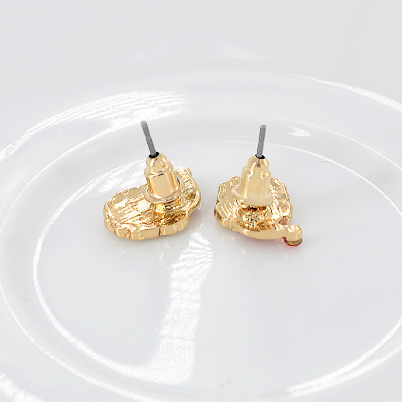 S925 Silver Needle Christmas Gift: Cute, Bearded Santa Claus oil-dripping Stud earrings New Style Application Scenario