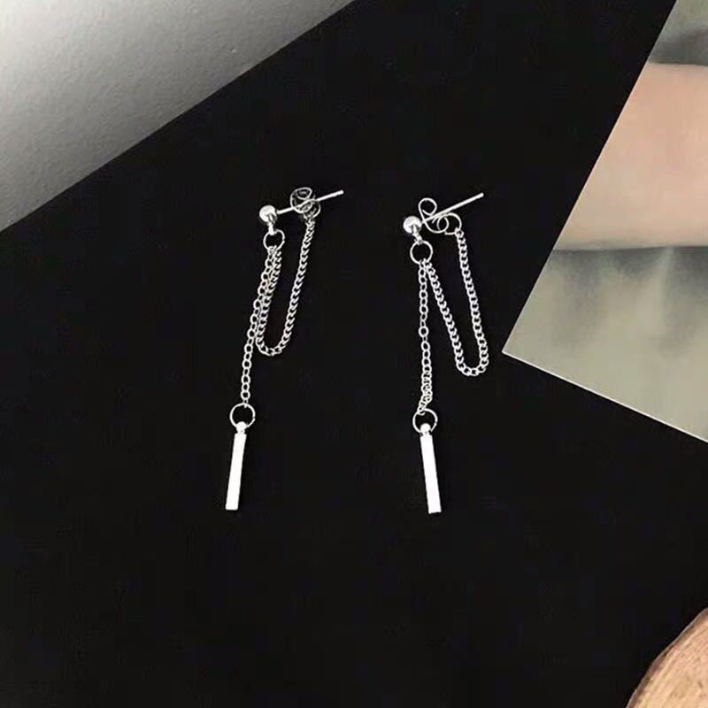 Korean trendy and cool style earrings, women's chain tassel earrings, and punk trendsetters' stud earrings and ear clips full figure