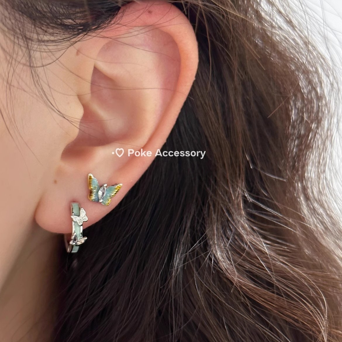 Mint green glazed butterfly earrings, a new Chinese-style ear stud and ear buckle with a light luxury and high-end feel for women. Unique and niche ear rings and earrings Specification drawing