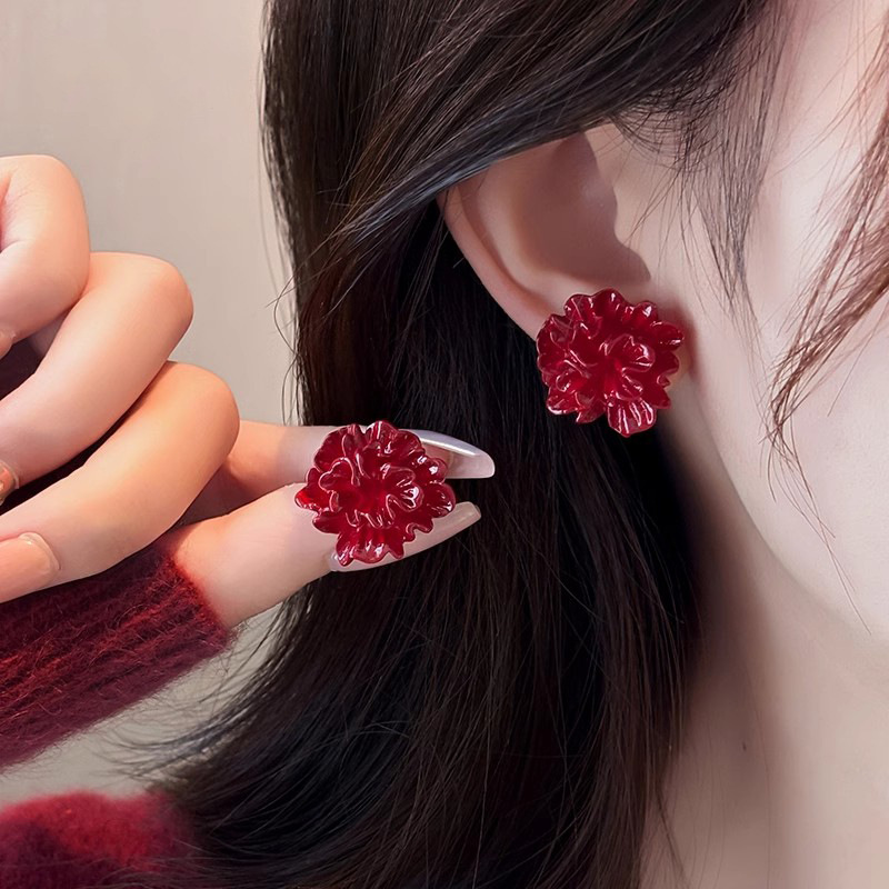 Ankela Red pleated flower stud earrings for women, retro, niche, light luxury and high-end style, unique Hong Kong style earrings Specification drawing
