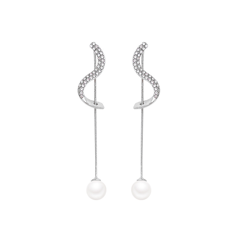 Korean diamond-encrusted arc-shaped pearl stud earrings, silver needles, cold style earrings, trendy and elegant ladylike earrings, niche earrings Item Picture