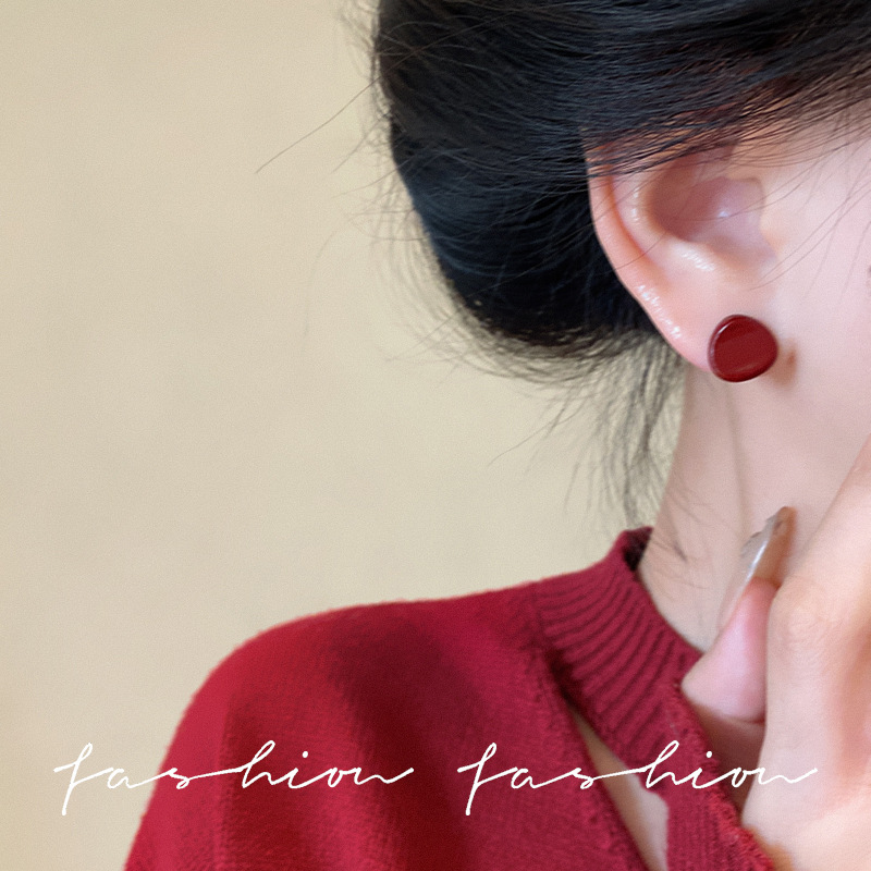 925 Silver Needle Whitening Ankela red Stud earrings for women, retro style, high-end feel, light luxury design new style Application Scenario