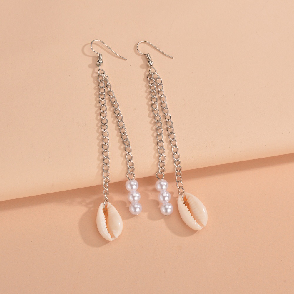 Wholesale of European and American personalized and fashionable shell pendants, pearl tassels and alloy earrings for women details Picture