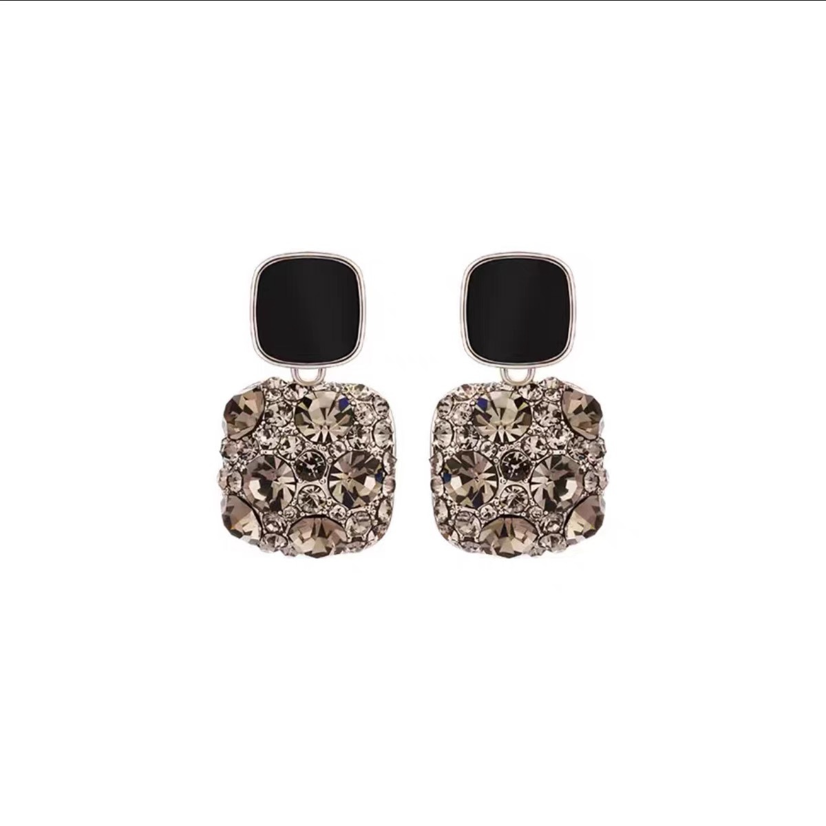 S925 silver needle earrings, new trendy earrings, Korean style wholesale, fashionable and versatile, anti-allergy earrings Item Picture