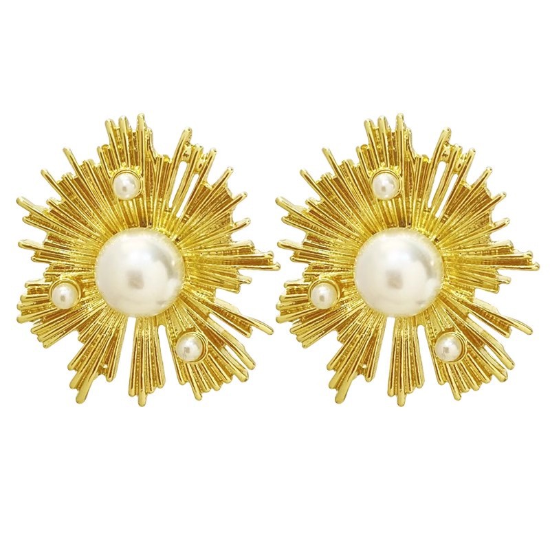 Sunflower pearl stud earrings with a light luxury and high-end feel, unique and exaggerated earrings, European and American style, niche design sense earrings for women Item Picture