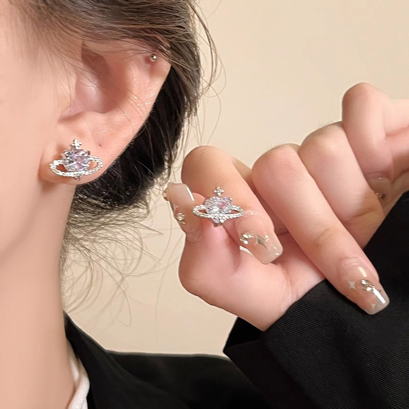Super fairy micro-inset zircon planet stud earrings, women's light luxury and high-end style earrings, niche design, versatile and unique accessories full figure