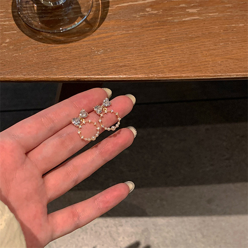 S925 Silver needle, Japanese and Korean style geometric circle bow, diamond-encrusted stud earrings, female Internet celebrity, personalized and versatile, trendy earrings and earrings full figure