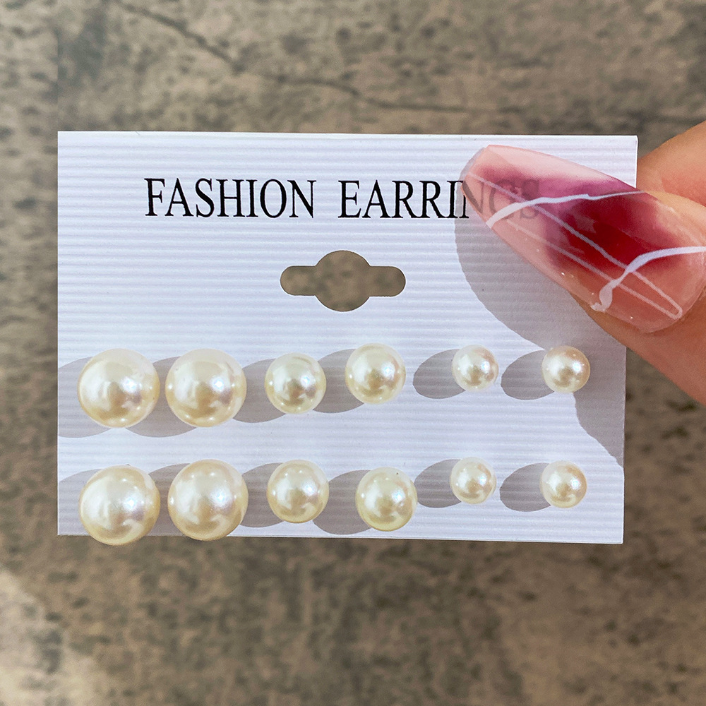 A new 6-pair set of cross-border artificial pearl stud earrings from Europe and America, featuring a creative, retro, simple and Baroque style for women full figure