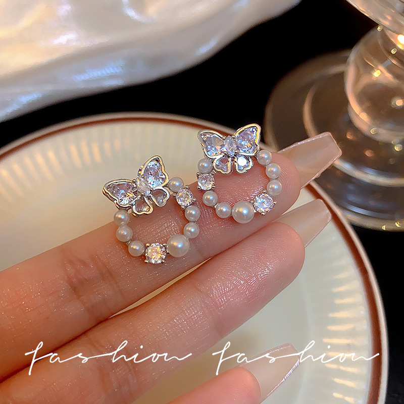 Bow pearl zircon garland stud earrings for women's autumn and winter, light luxury, niche and exquisite earrings, Korean style, internet-famous earrings full figure