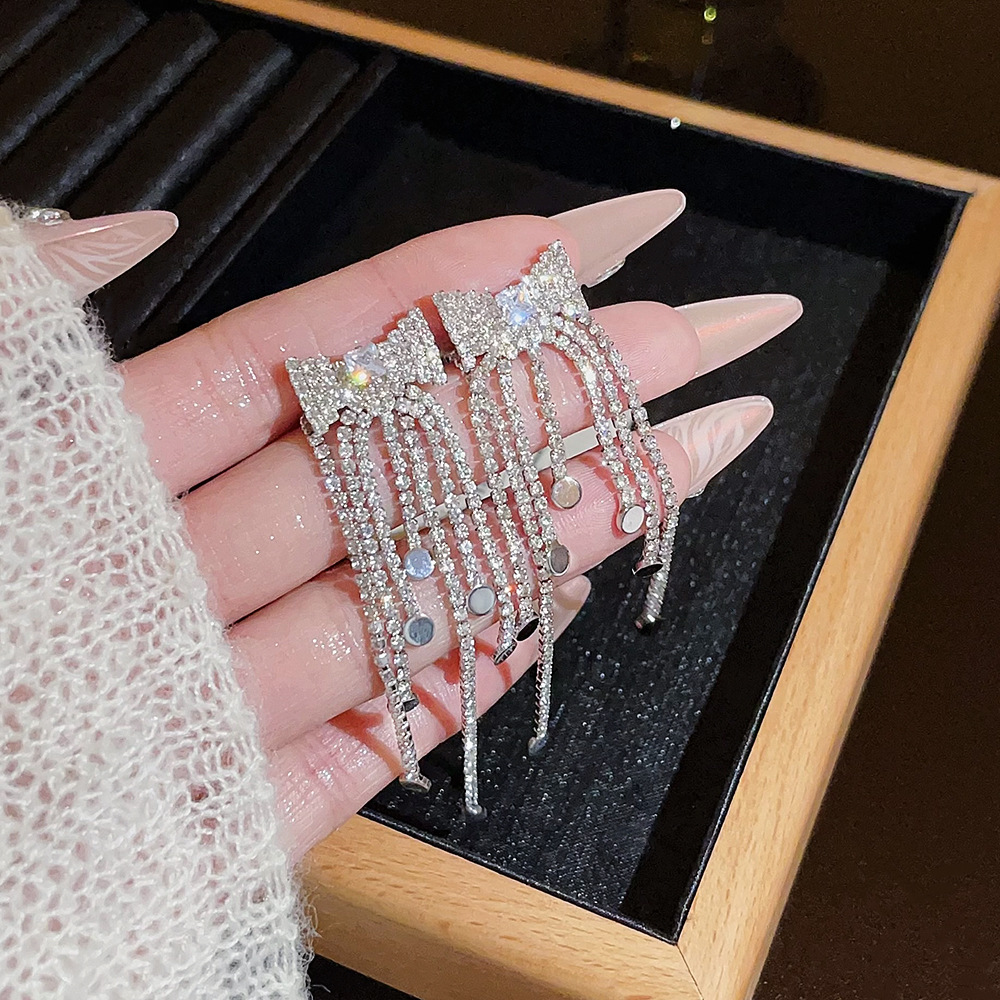 Super ethereal and exquisite bow fashion earrings, a light luxury and high-end feel, versatile style, ear bone clips, long tassel earrings for women Specification drawing