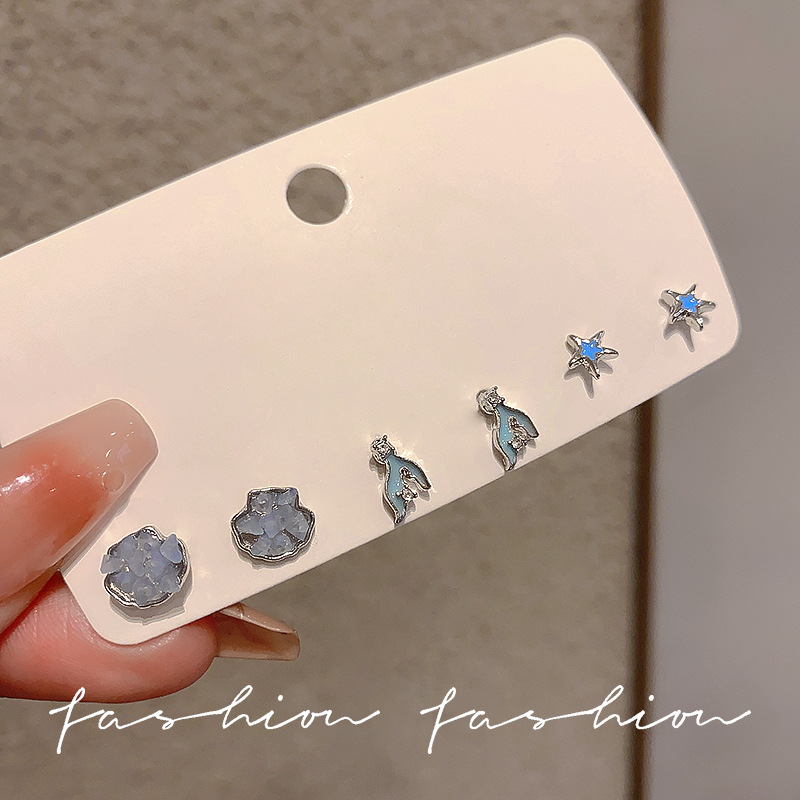 Three-piece set of exquisite star-shaped fishtail stud earrings, high-end and elegant, versatile earrings, women's light luxury and niche earrings wholesale full figure