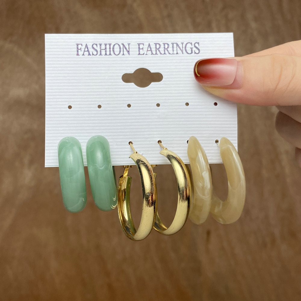 Han Zhishang European and American Acetic Acid Sheet Earring Set of 3 pairs, creative new retro C-shaped letter alloy earrings full figure
