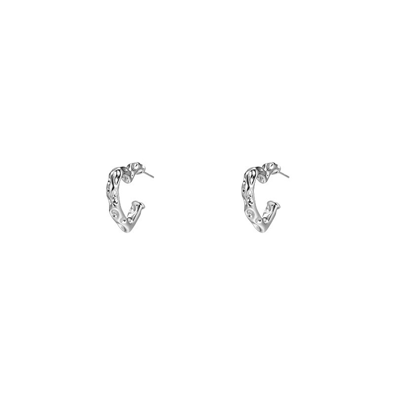 French irregular texture heart-shaped earrings for women, simple, fashionable and high-end style earrings, niche design, cold style earrings Item Picture