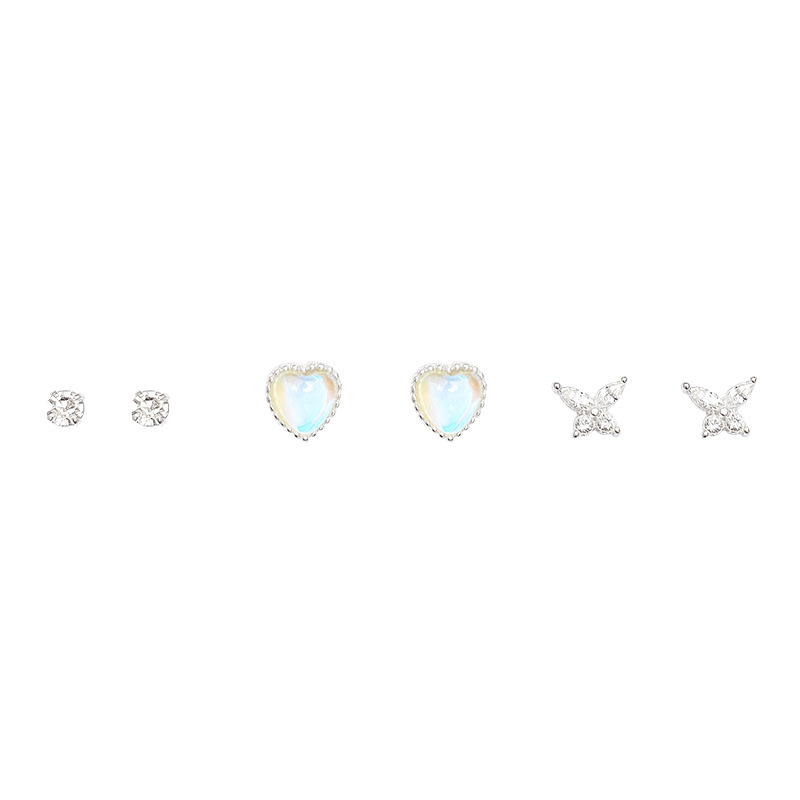 S925 Silver Needle Ear Piercing and Stud Earrings for women Sleep without removing heart-shaped set earrings, niche design, high-end feel, trendy earrings Item Picture