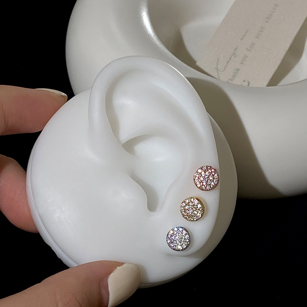 Korean-style fashionable, super shiny, full-diamond ear studs, small and versatile, starry sky ear bone studs, high-end design sense, exquisite earrings details Picture