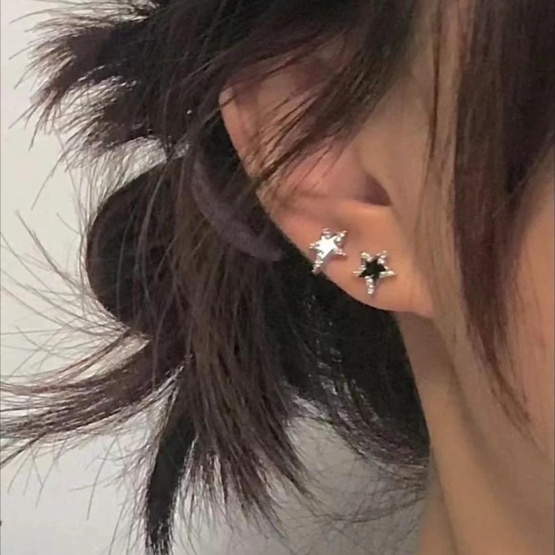 Super shiny five-pointed star stud earrings with a fashionable design sense for women, exquisitely layered and high-end ear-piercing and ear buckle accessories details Picture