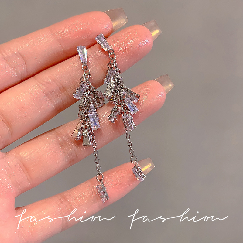 Silver needle, light luxury, elegant, versatile for socialite, niche design, high-end feel, zircon tassel earrings, new 2025 women's earrings details Picture
