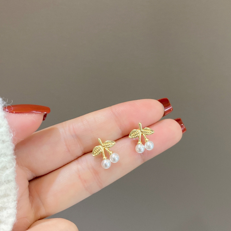 S925 Silver Needle Trendy, Instagter-style small pearl cherry stud earrings, a versatile and elegant ear accessory for women full figure