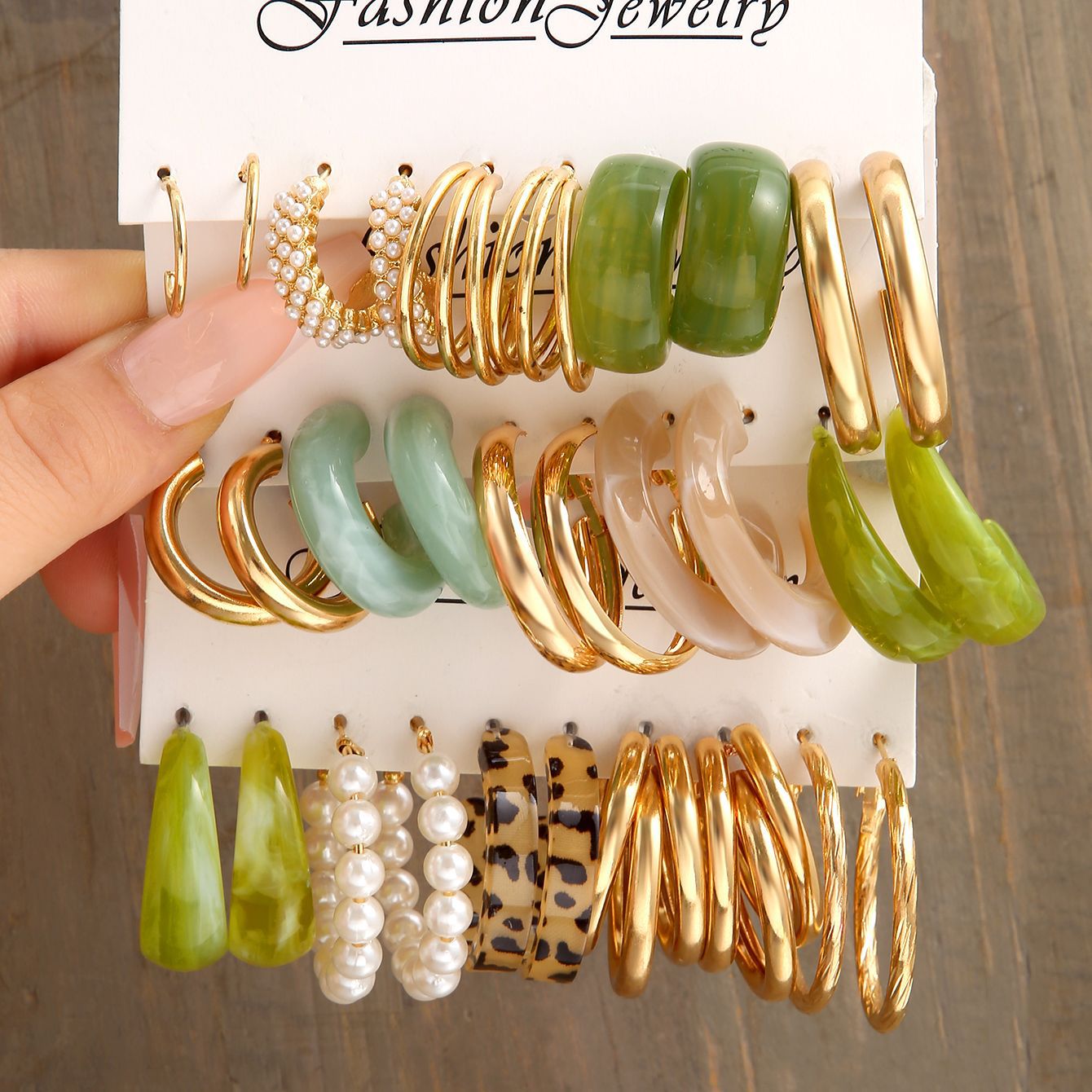 Pinduoduo's cross-border best-selling metal C-shaped earrings, acrylic ear ring set, 5-piece set of imitation pearl earrings full figure