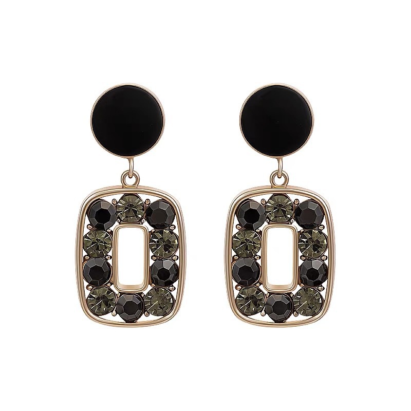 S925 Silver needle retro Hong Kong-style square diamond-encrusted earrings, feminine and fashionable geometric design earrings, wholesale Item Picture