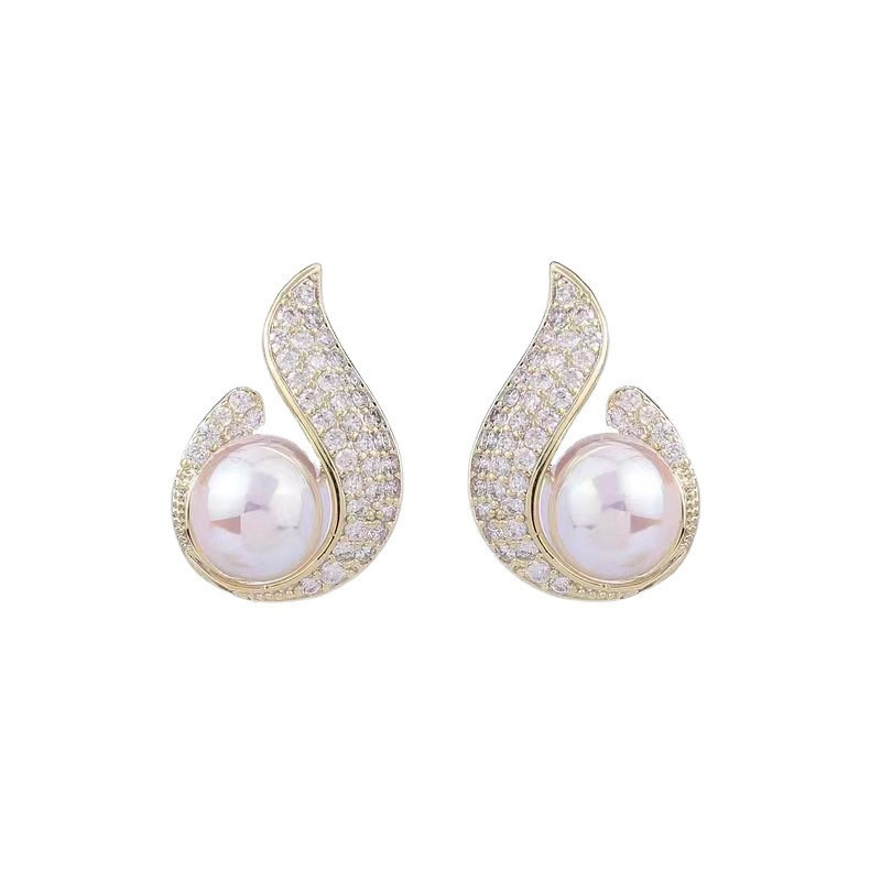 New S925 silver needle stud earrings with pearl and diamond setting, fashionable women's full diamond design flame earrings wholesale Item Picture