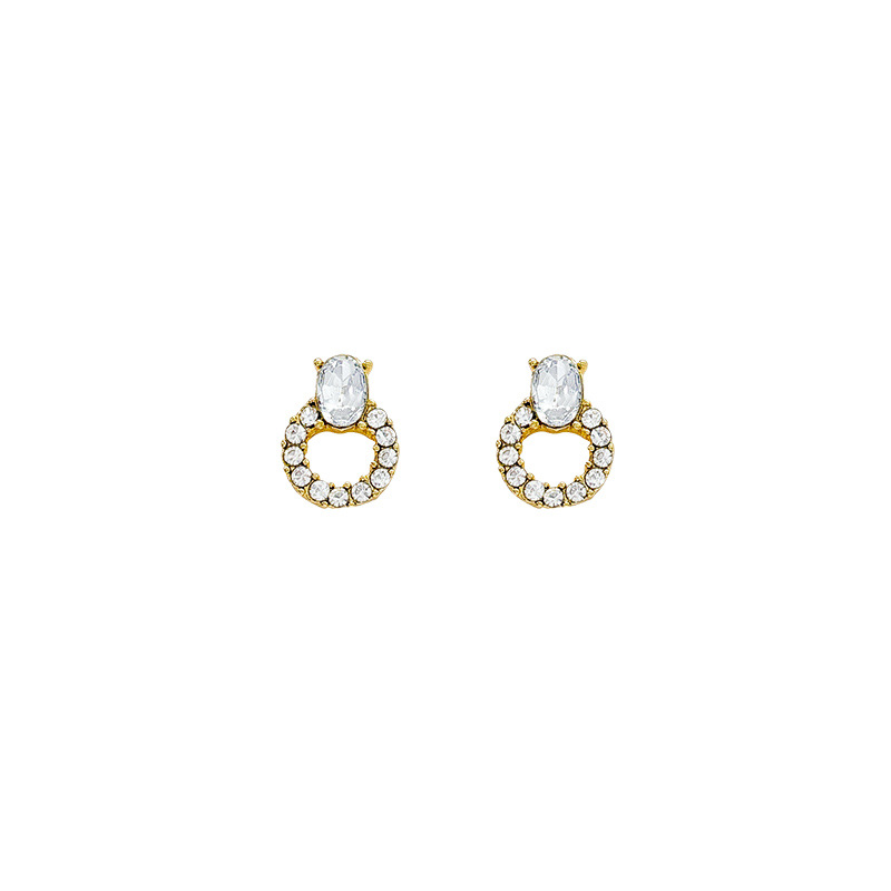 Exquisite circular earrings full of diamonds, small ear studs, stylish, no need to remove ears for sleep, light luxury and simple commuting accessories Item Picture