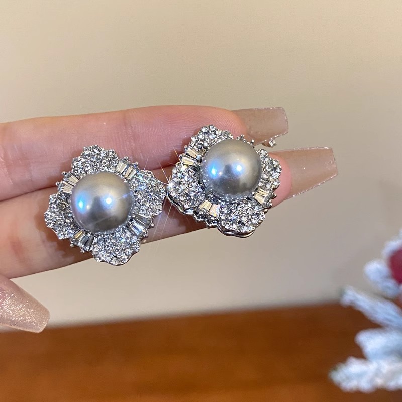Super Flash Zircon grey pearl stud earrings, women's light luxury Chanel style fashionable earrings, elegant and high-end, versatile earrings details Picture