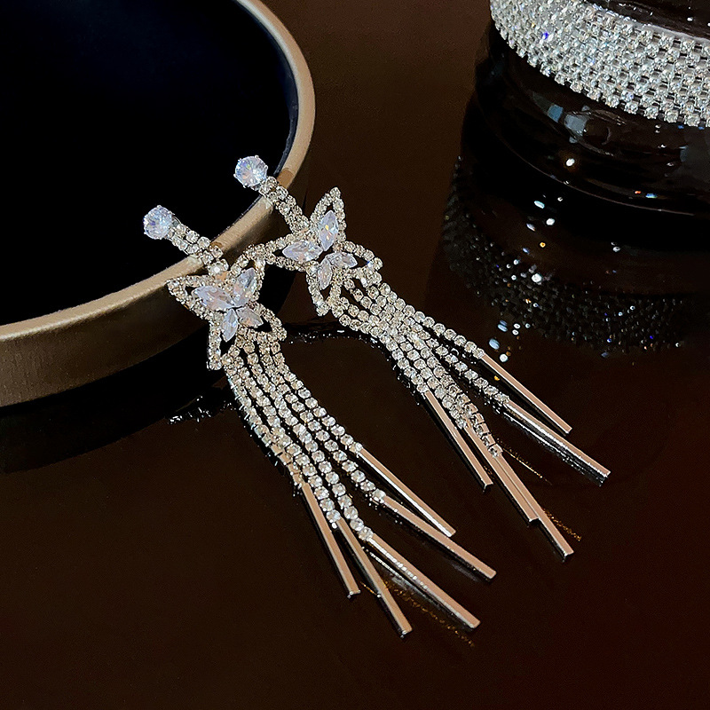 925 Silver needle European and American exaggerated diamond-encrusted butterfly tassel earrings, ins high-end, fashionable and stylish, trendy and unique earrings Specification drawing
