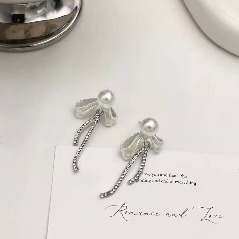 Bow pearl long tassel earrings for women, a light luxury and high-end style, fashionable stud earrings, versatile and elegant earrings Specification drawing