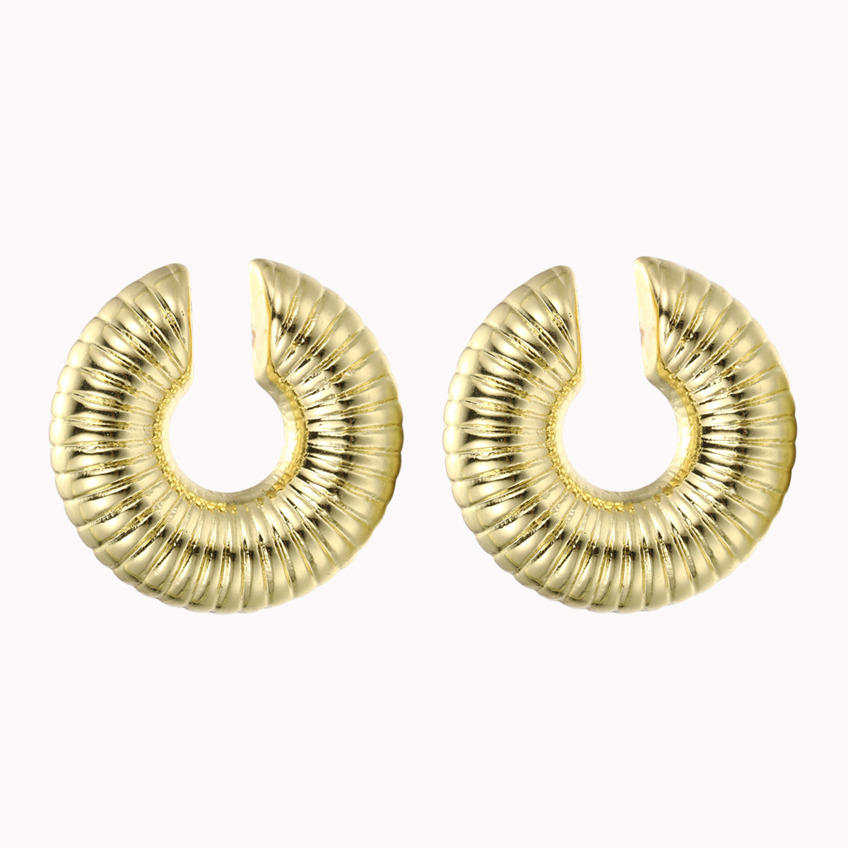 European and American retro fashion, high-end, niche and unique C-shaped threaded hollow women's ear clips Item Picture