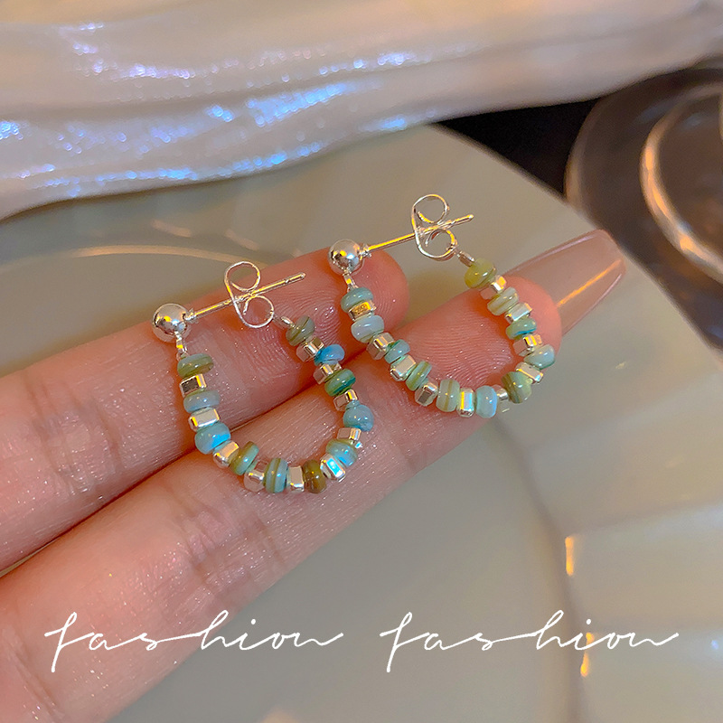 Instags-style colorful silver beaded earrings for women, 2025 new tassel crystal stud earrings, a unique and light luxury accessory full figure