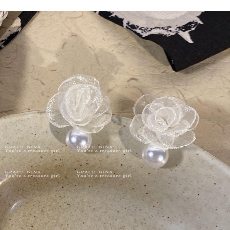 French camellia pearl stud earrings for women, light luxury and high-end style, forest-themed earrings, fabric mesh earrings wholesale Application Scenario