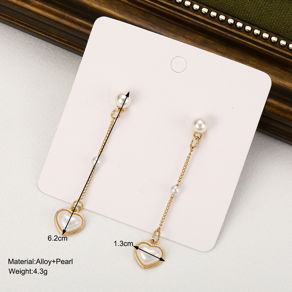 Cross-border French retro heart-shaped tassel design imitation Pearl Earrings pearl Heart Earrings details Picture