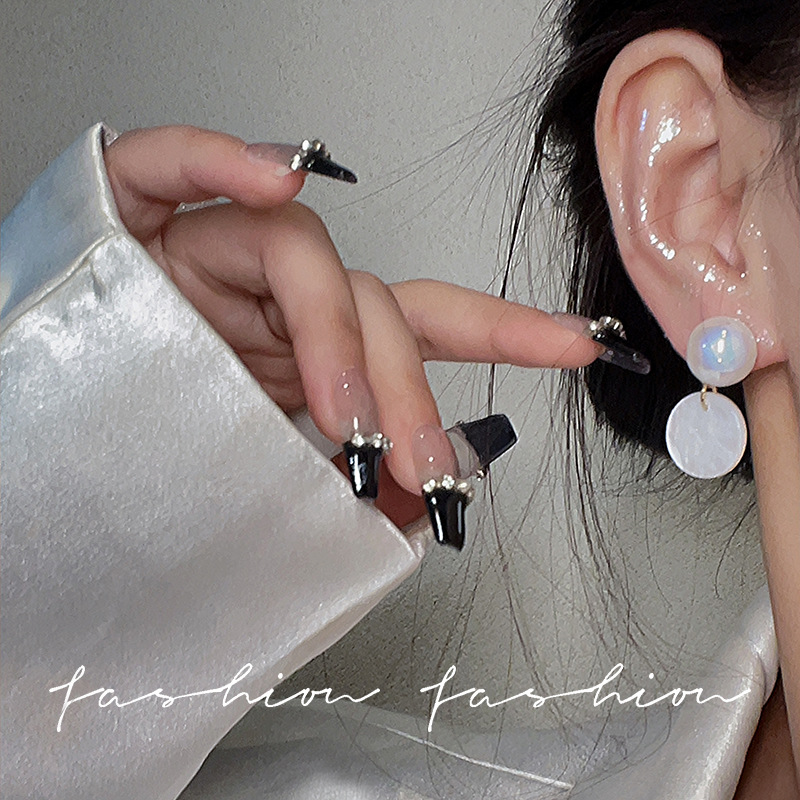 Niche design sense, high-end light luxury pearl earrings, cold style, quality stud earrings, 925 silver needle earrings, Yiwu accessories Specification drawing