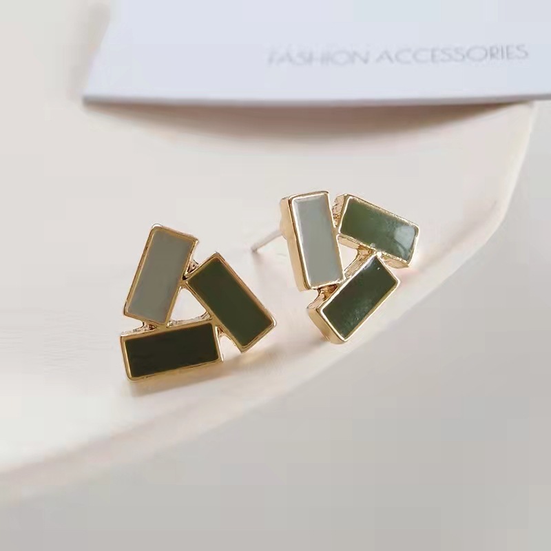 S925 Silver Needle Korean new color contrast geometric triangle retro stud earrings, new trendy, simple and versatile earrings, retro style full figure