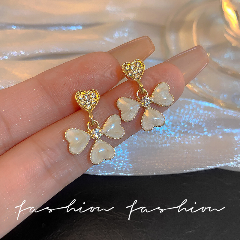 High-end French heart-shaped flower stud earrings for women, 925 silver needle long tassel earrings, a niche design for commuting earrings Specification drawing