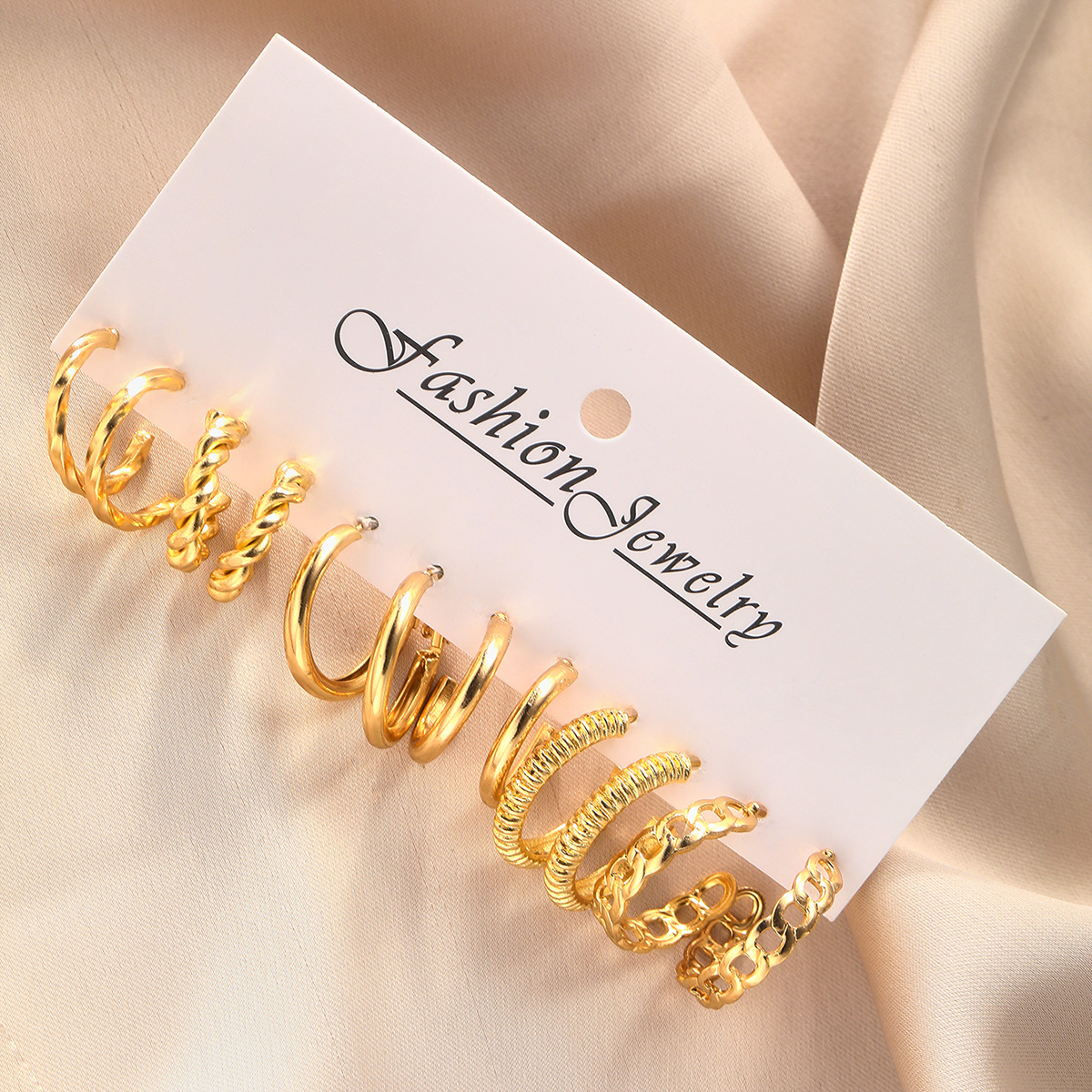 A 6-piece cross-border retro, simple and cold style gold earrings geometric twist women's set, fashionable and versatile Application Scenario