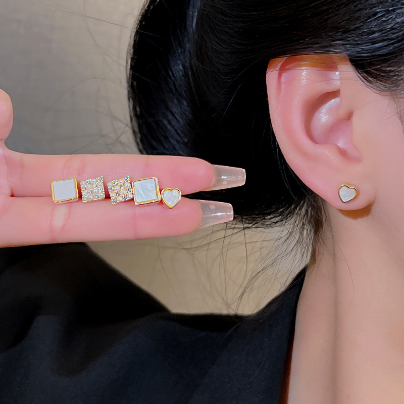 Exquisite geometric square set ear studs 2023 New style elegant lady round face earrings Hong Kong style high-end earrings for women details Picture