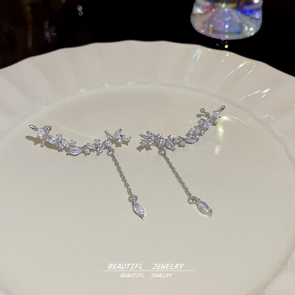 Silver needle Super fairy Zircon ear bone clips, ear studs, women's water drop tassel earrings, elegant, niche and high-end ear clip accessories Specification drawing