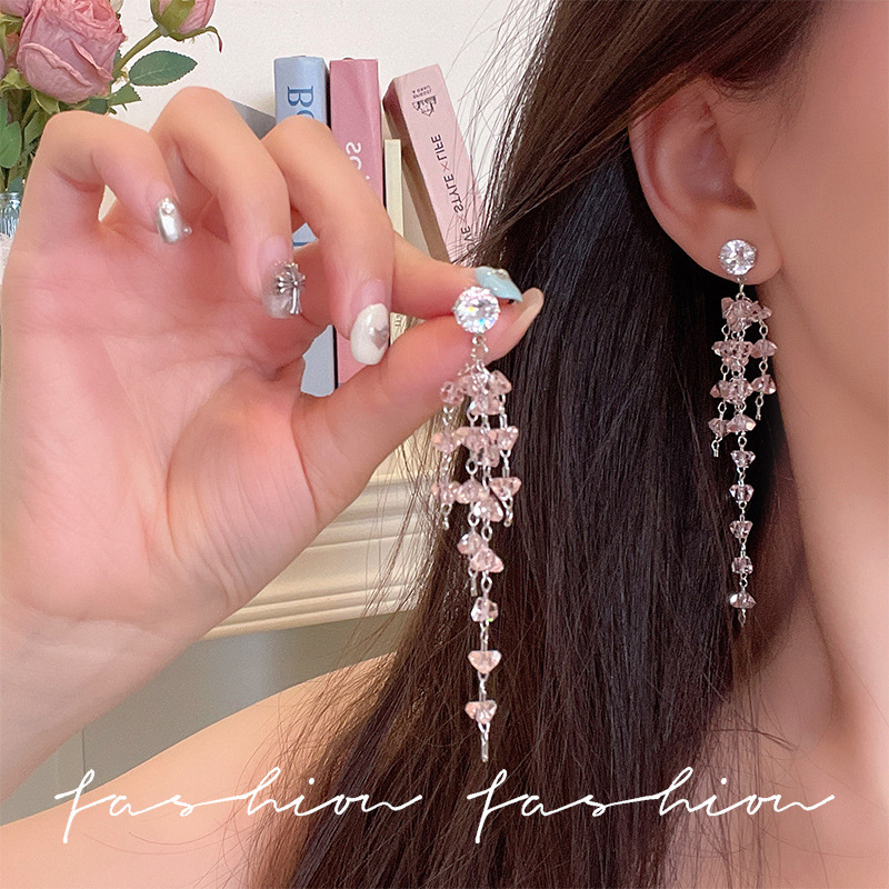 Long pink zircon tassel bow stud earrings for women, new spring and summer style, sweet and elegant, high-end and face-enhancing small earrings full figure
